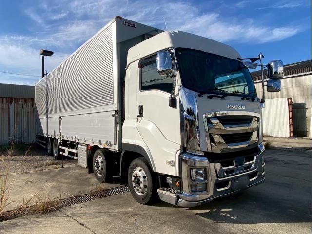 ISUZU / GIGA