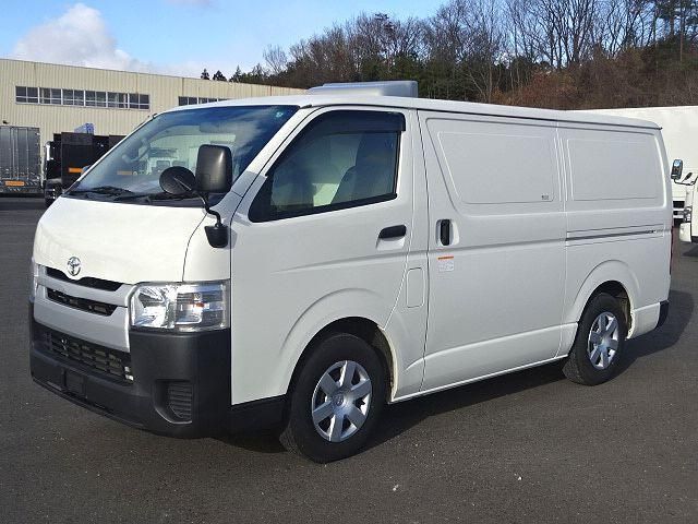 TOYOTA / ハイエース