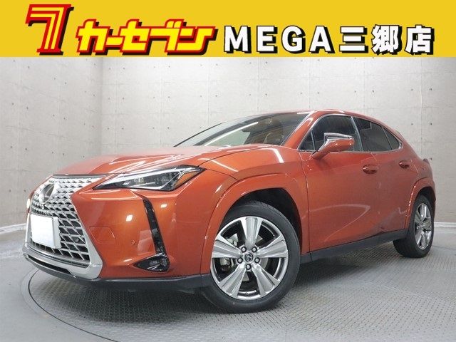 TOYOTA / LEXUS UX200