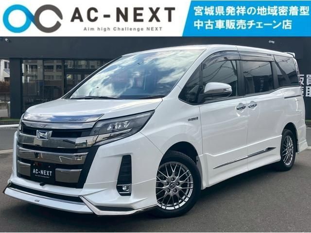 TOYOTA / NOAH HYBRID