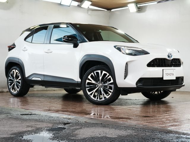 TOYOTA / YARIS CROSS HYBRID