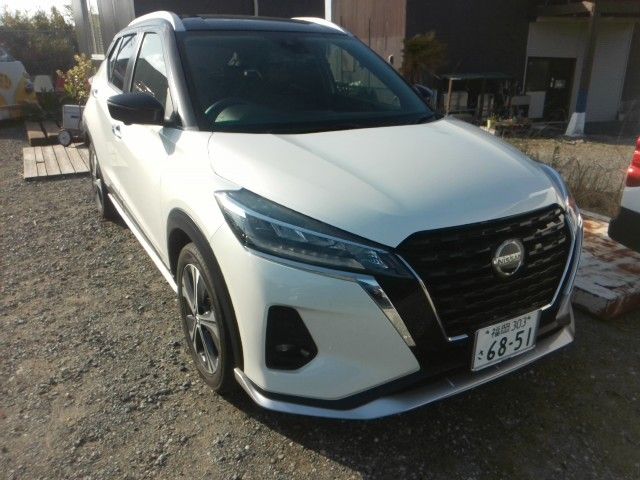 NISSAN / KICKS