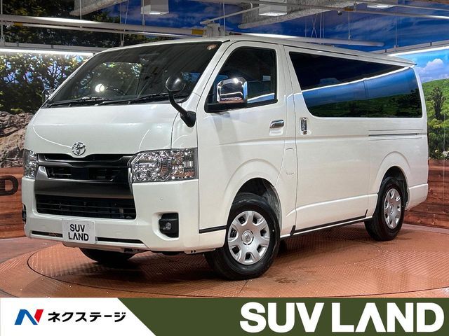 TOYOTA / HIACE van 4WD