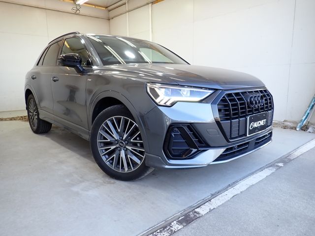 AUDI / AUDI Q3