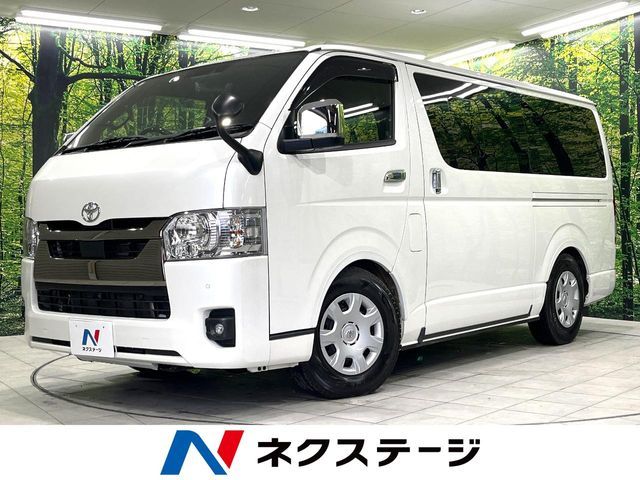 TOYOTA / HIACE van 4WD