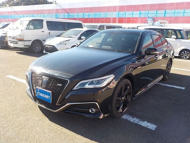 TOYOTA / CROWN sedan hybrid 4WD