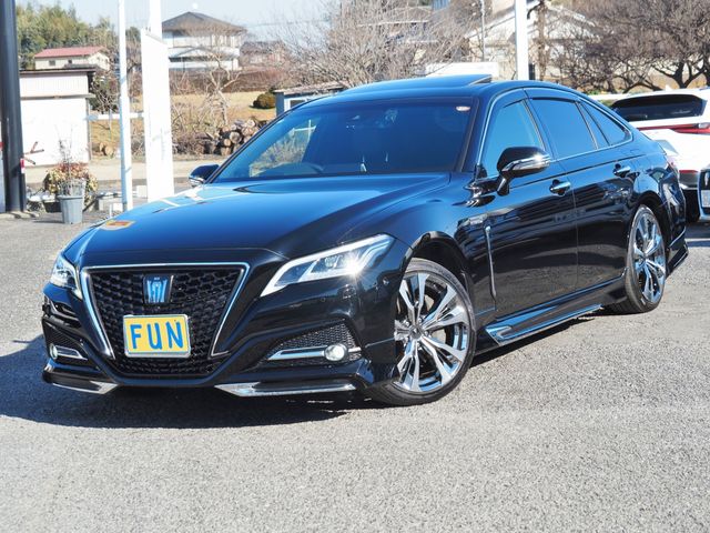 TOYOTA / CROWN sedan hybrid