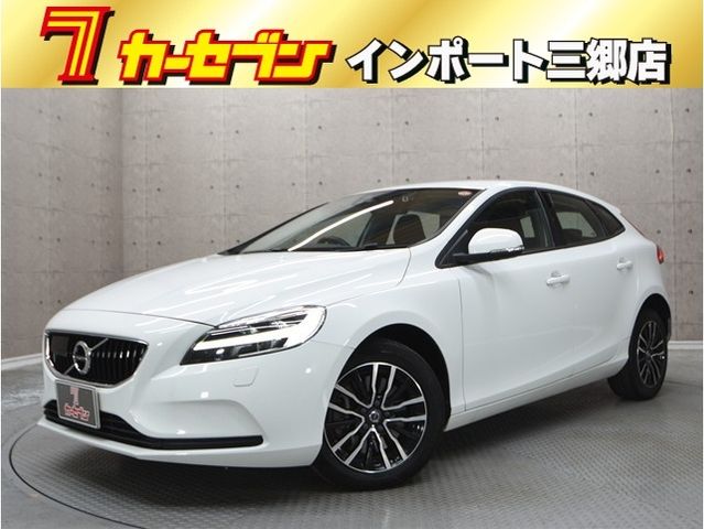 VOLVO / VOLVO V40