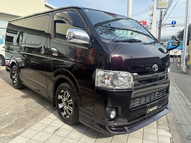 TOYOTA / HIACE van 4WD