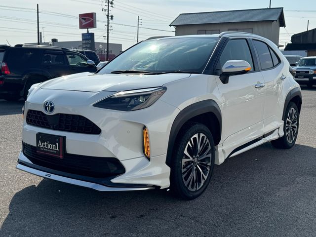 TOYOTA / YARIS CROSS HYBRID