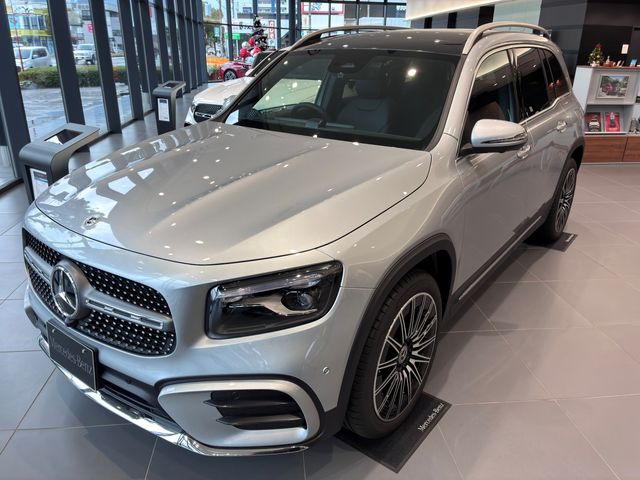 MERCEDES BENZ / MERCEDES BENZ GLB