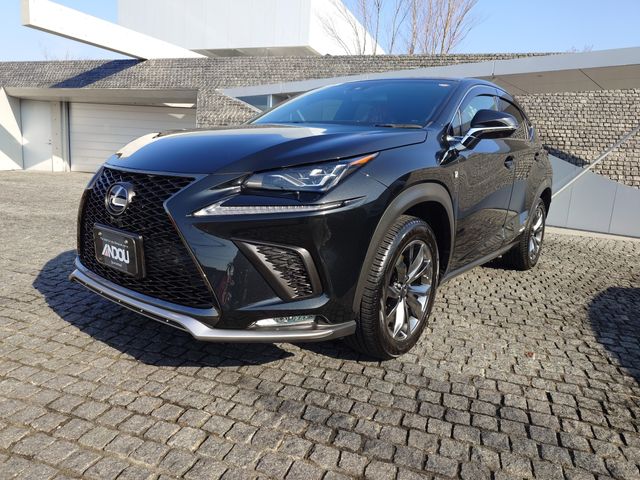 TOYOTA / LEXUS NX300h