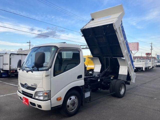 Japanese used car Ref# 1495059 HINO / DUTRO
