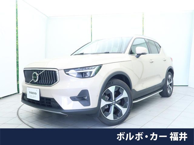 VOLVO / VOLVO XC40
