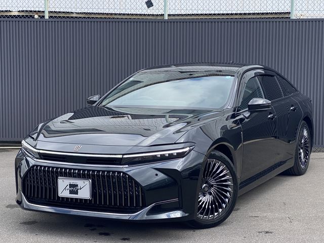 TOYOTA / CROWN sedan hybrid