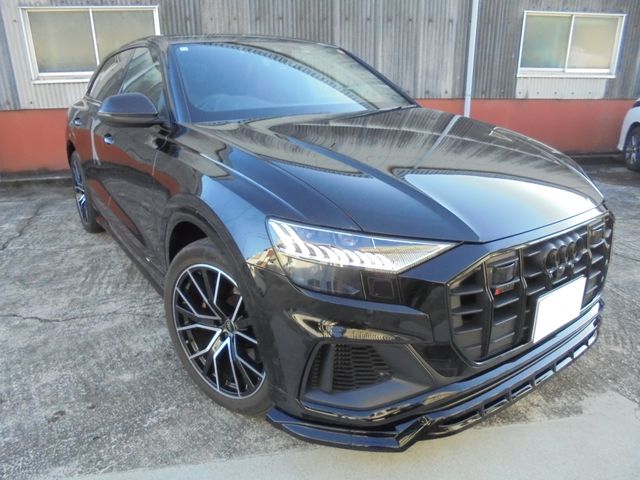AUDI / AUDI SQ8