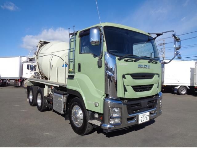 ISUZU / GIGA