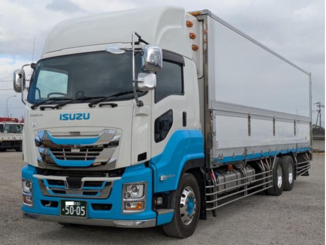 ISUZU / GIGA