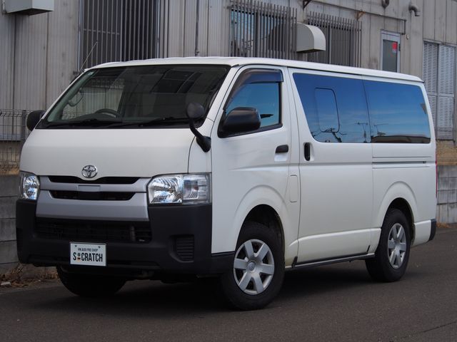 TOYOTA / HIACE van 4WD
