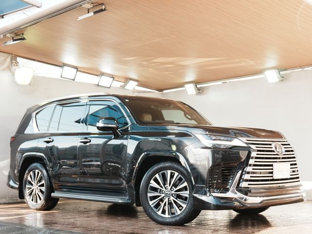 TOYOTA / LEXUS LX600