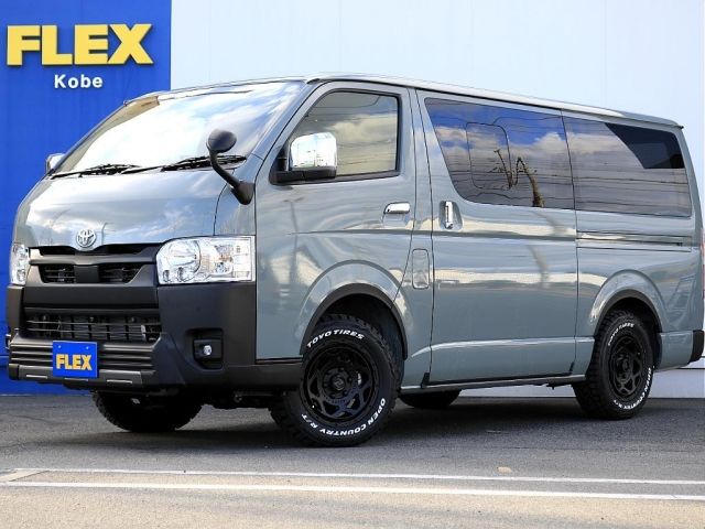 TOYOTA / HIACE van 4WD