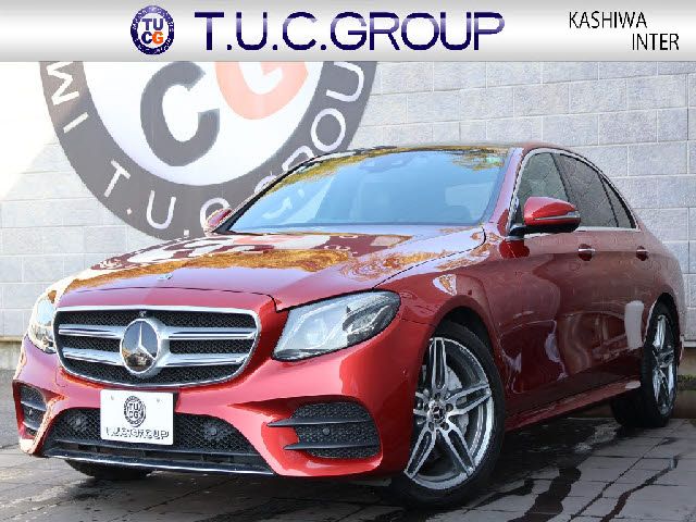 MERCEDES BENZ / MERCEDES BENZ E class sedan