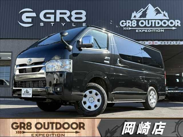 TOYOTA / HIACE van 4WD