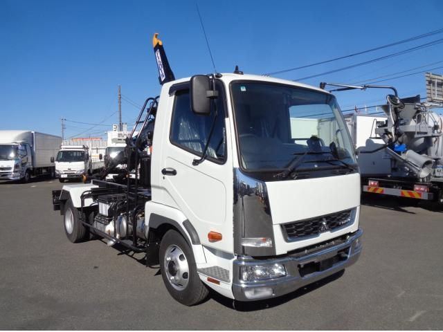 MITSUBISHI FUSOU / FIGHTER