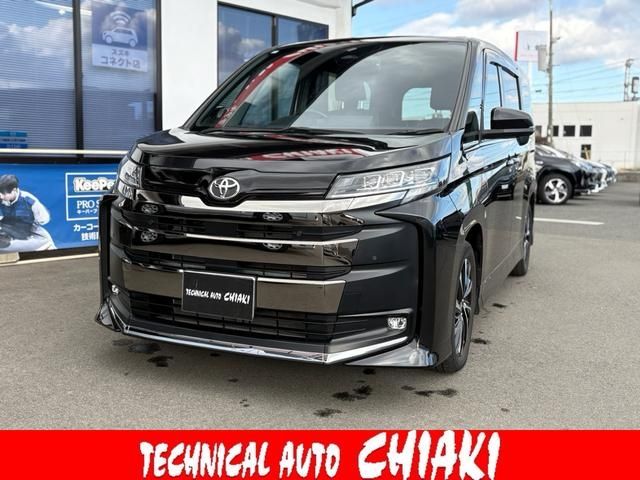 TOYOTA / NOAH