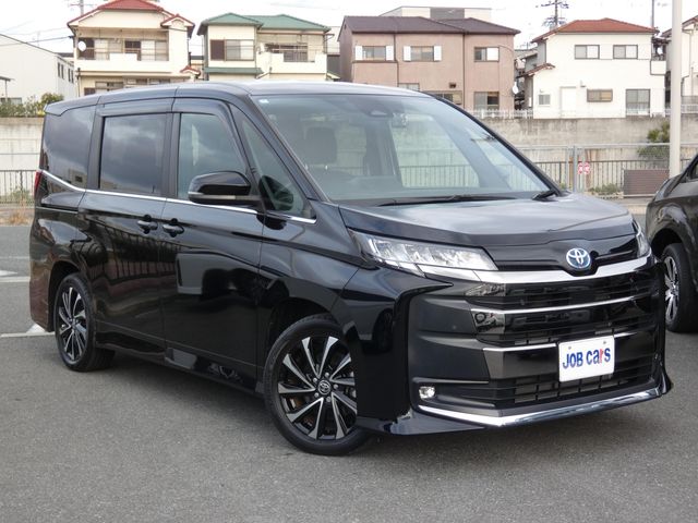 TOYOTA / NOAH HYBRID