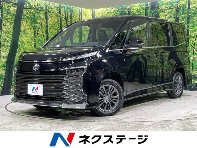 TOYOTA / VOXY 4WD