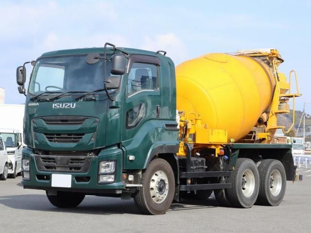ISUZU / GIGA