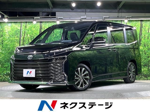 TOYOTA / VOXY