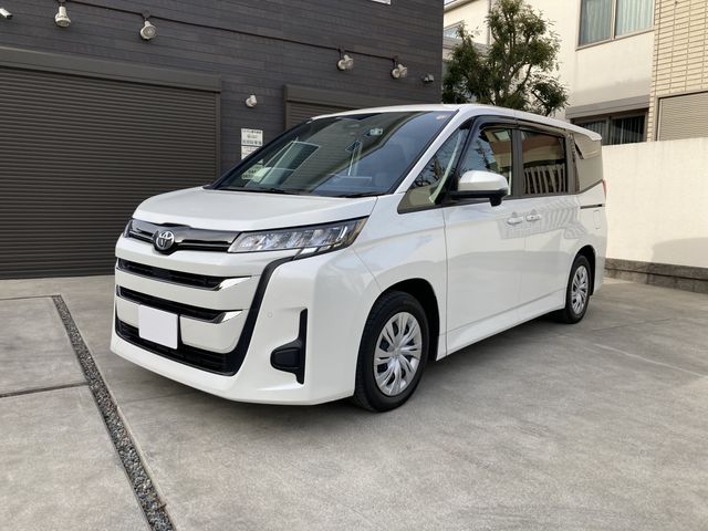 TOYOTA / NOAH
