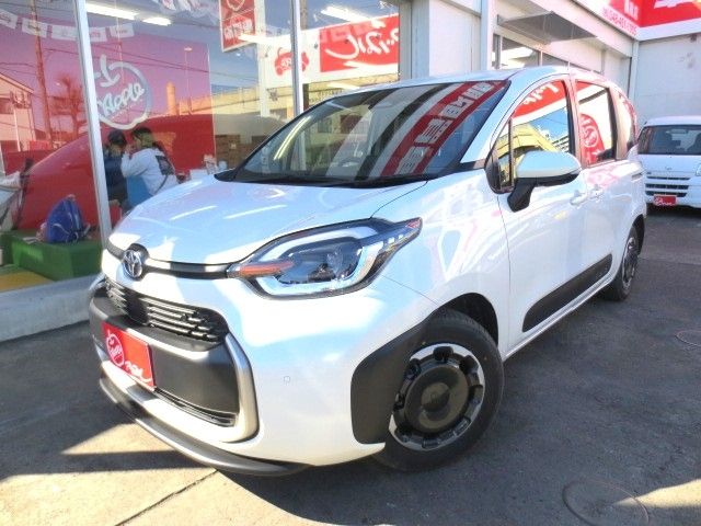 TOYOTA / SIENTA HYBRID