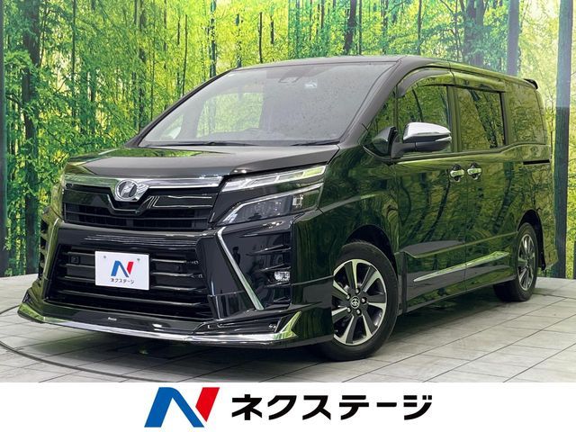 TOYOTA / VOXY