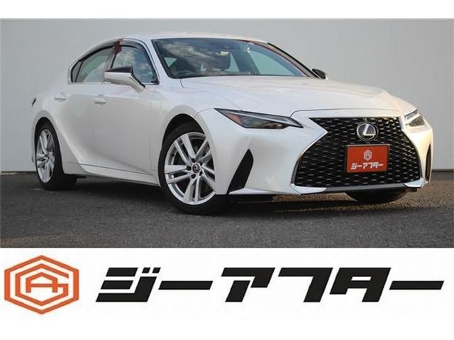 TOYOTA / LEXUS IS300h