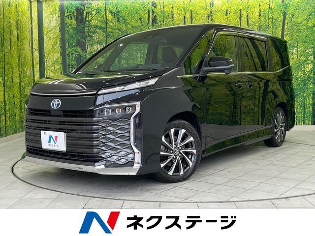 TOYOTA / VOXY HYBRID