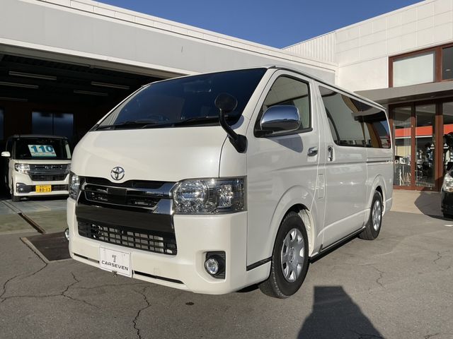 TOYOTA / REGIUSACE van 4WD