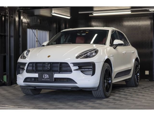 PORSCHE / PORSCHE Macan