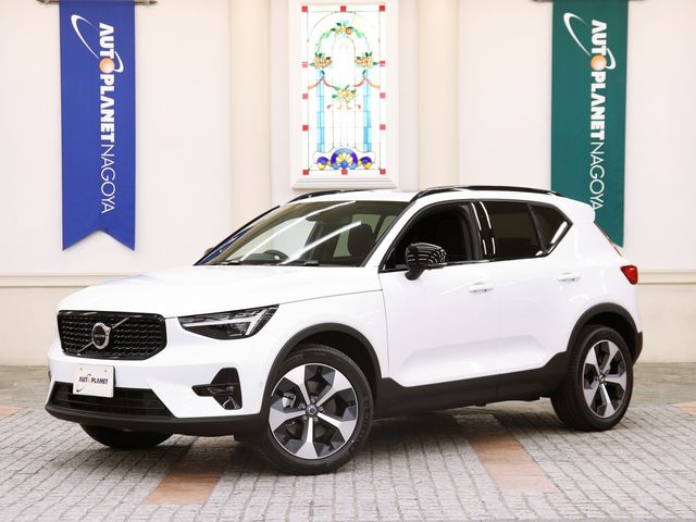 VOLVO / VOLVO XC40