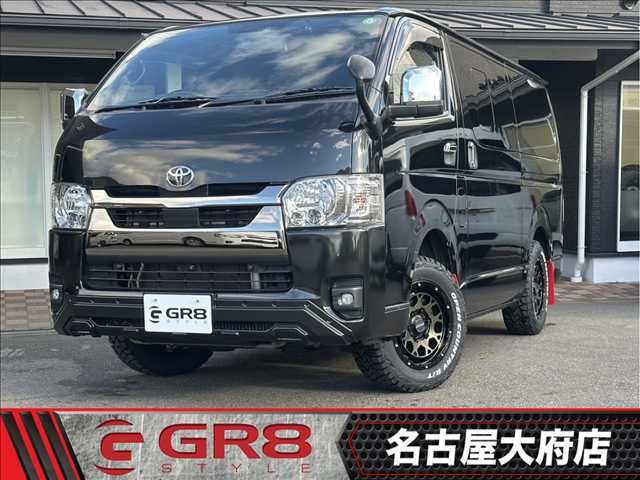 TOYOTA / HIACE van 4WD