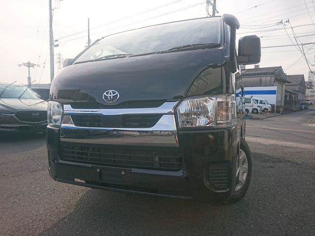 TOYOTA / HIACE van 1.15t 2WD