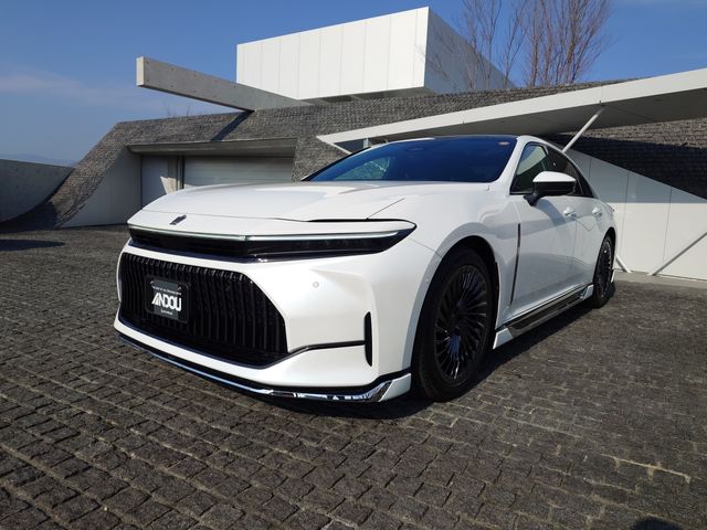 TOYOTA / CROWN sedan hybrid