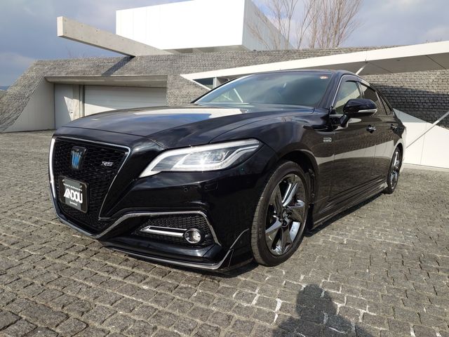 TOYOTA / CROWN sedan hybrid