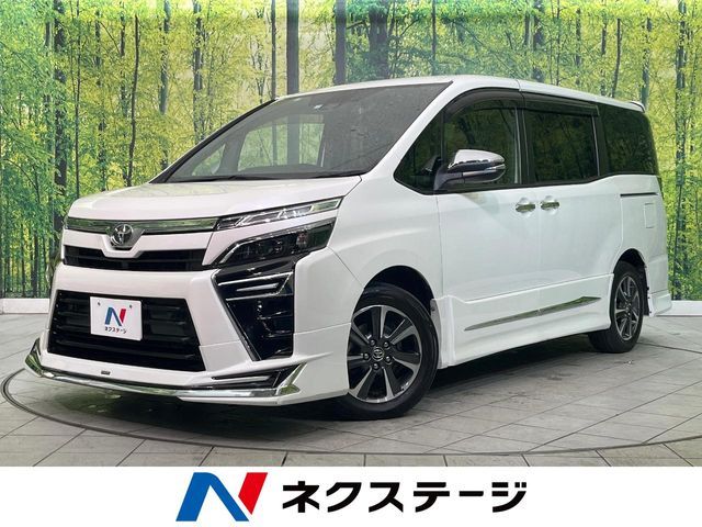 TOYOTA / VOXY