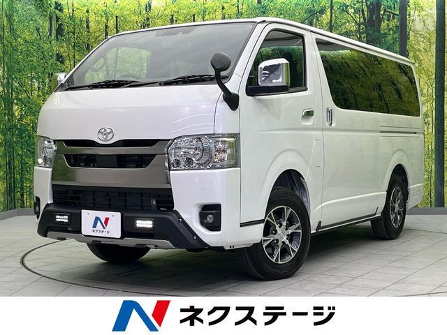 TOYOTA / HIACE van 4WD