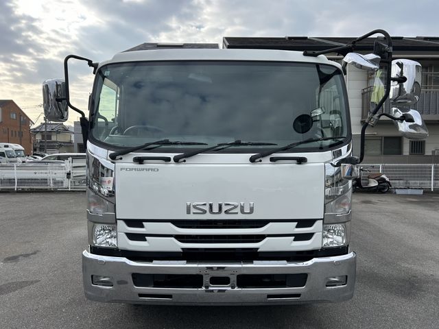 ISUZU / FORWARD
