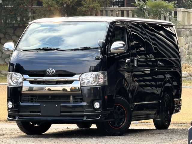 TOYOTA / HIACE van 4WD