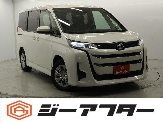 TOYOTA / NOAH